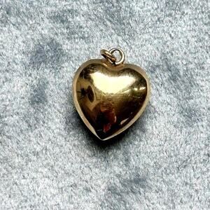 vintage 14k solid gold heart charm c1970